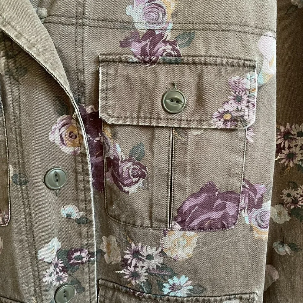 Camo Jacket Size M - Picture 3 of 10